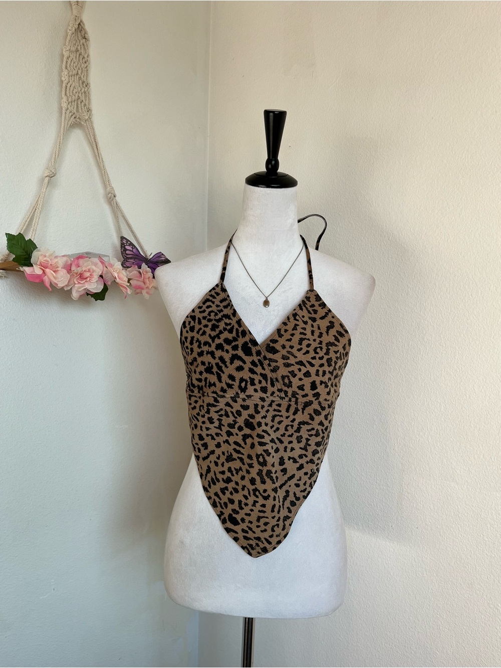Y2K Forever 21 Leopard Print Suede Halter Top size small